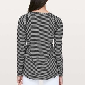 Lululemon stripped long sleeve
